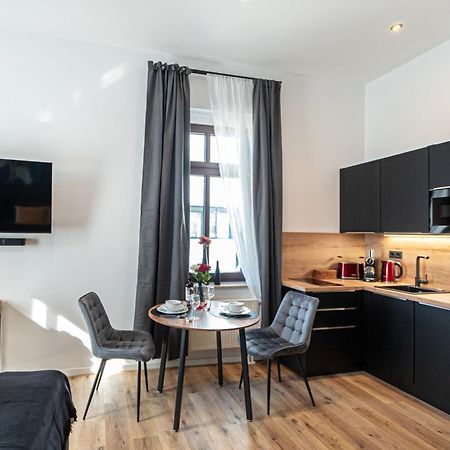 Sweethome - Zentral - Kueche & Parkplatz, Wifi Halle  Eksteriør billede