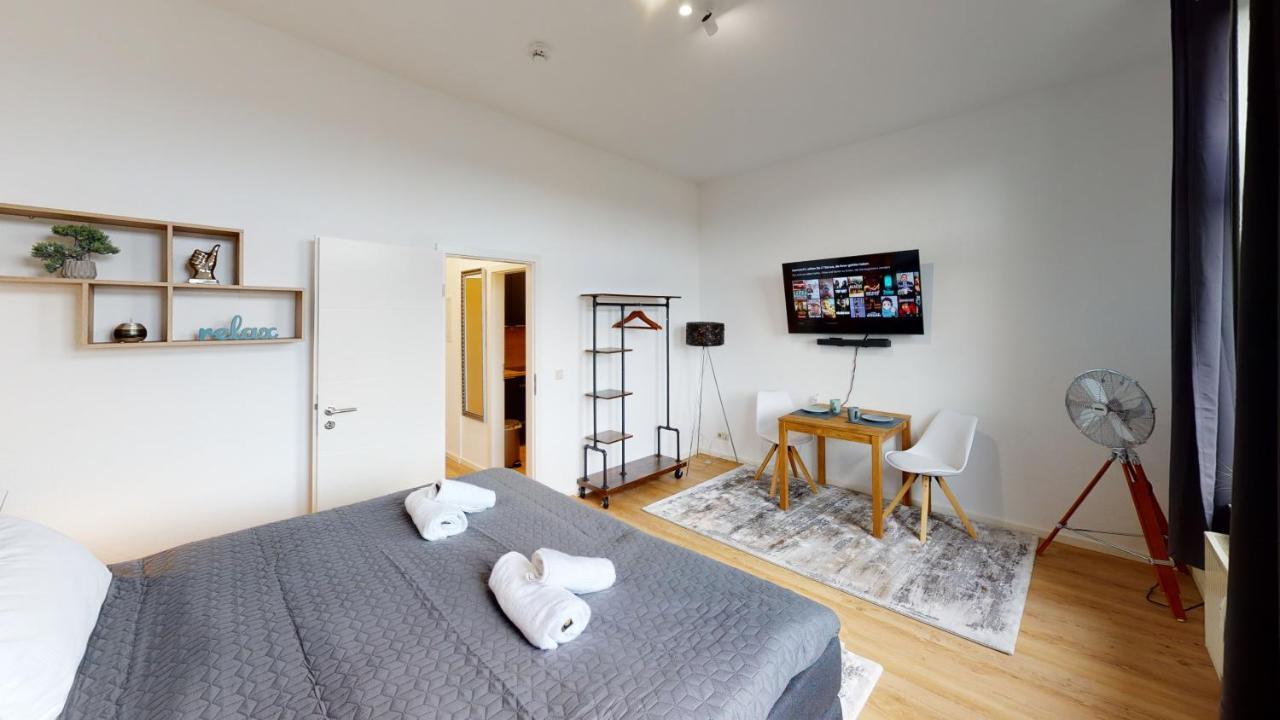 Sweethome - Zentral - Kueche & Parkplatz, Wifi Halle  Eksteriør billede